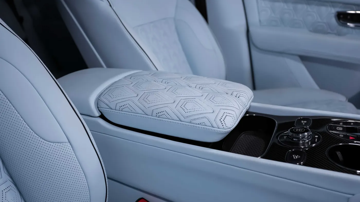 Bentley Bentayga S by Onyx Concept 1 of 5 photo 17
