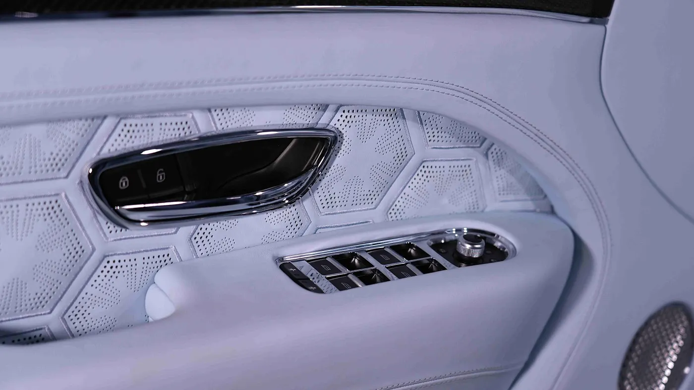 Bentley Bentayga S by Onyx Concept 1 of 5 photo 26