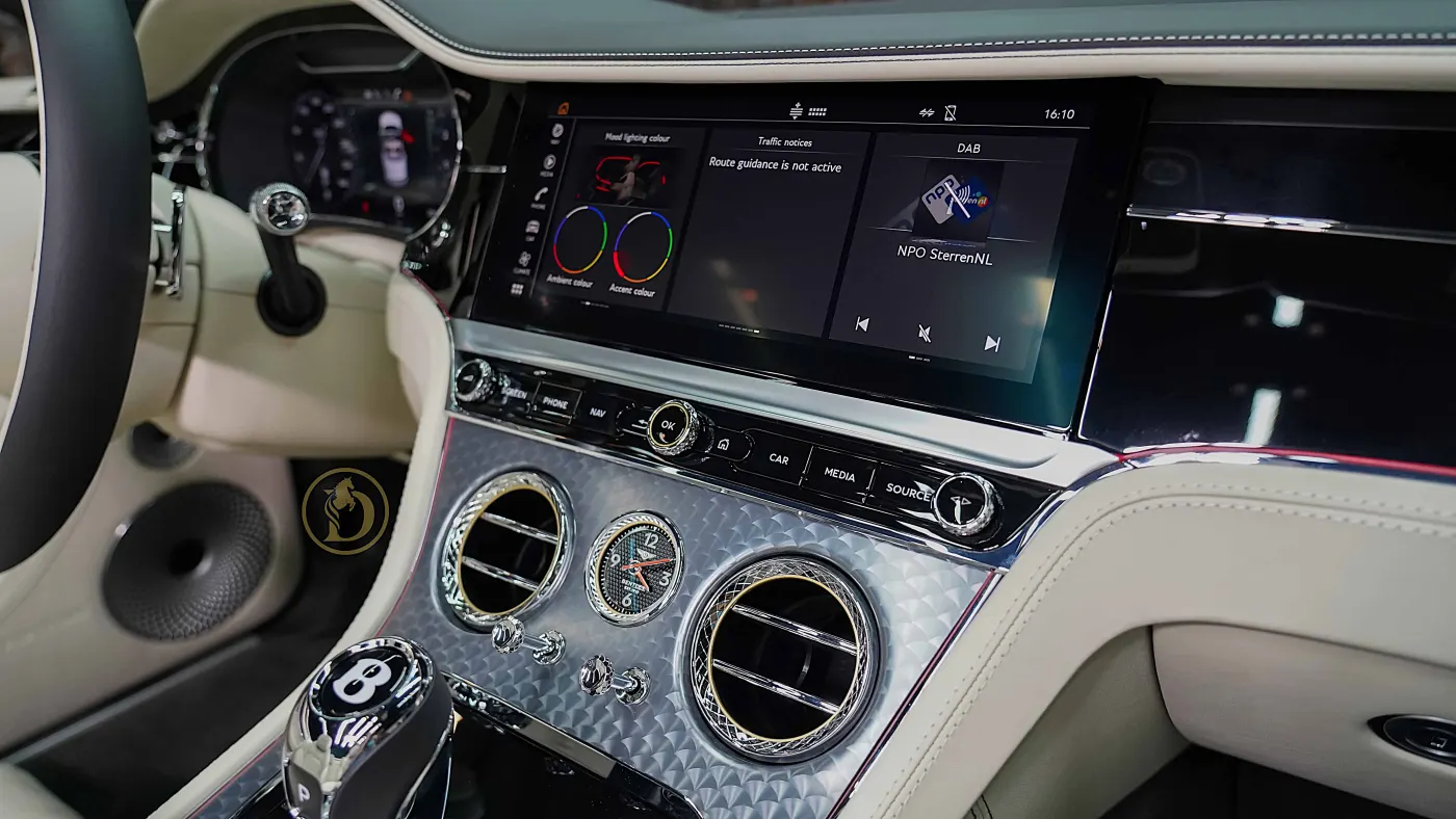Bentley Continental GTC Speed photo 16