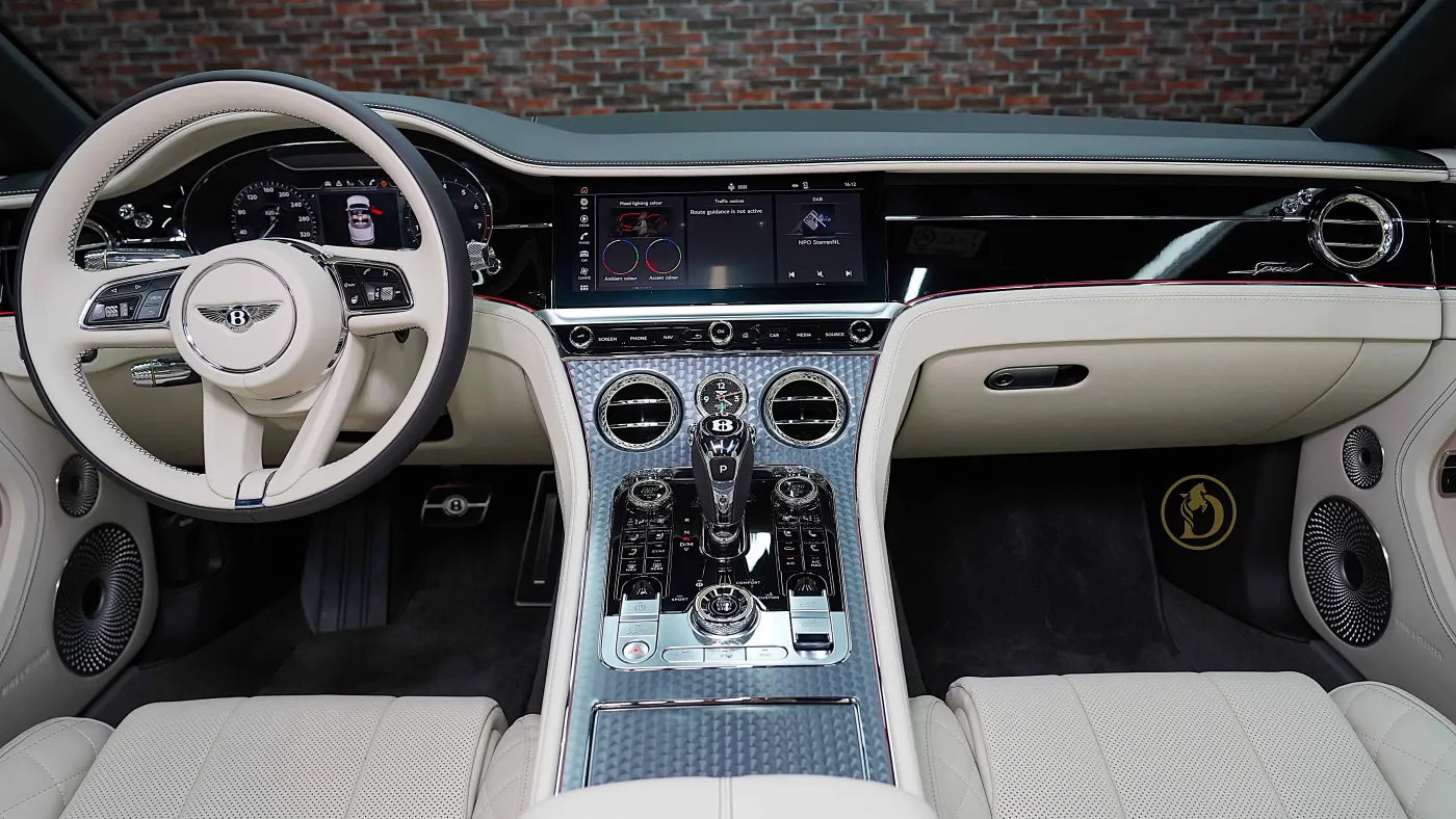 Bentley Continental GTC Speed photo 18