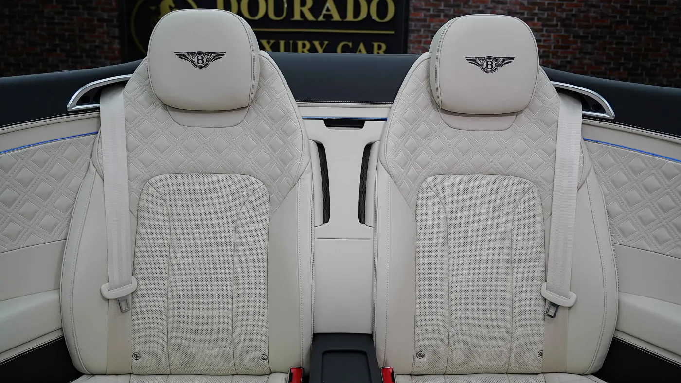 Bentley Continental GTC photo 19