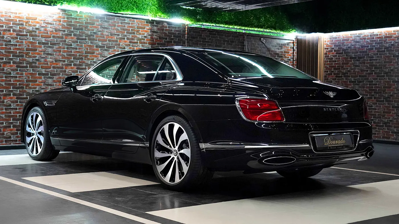 Bentley Flying Spur photo 7