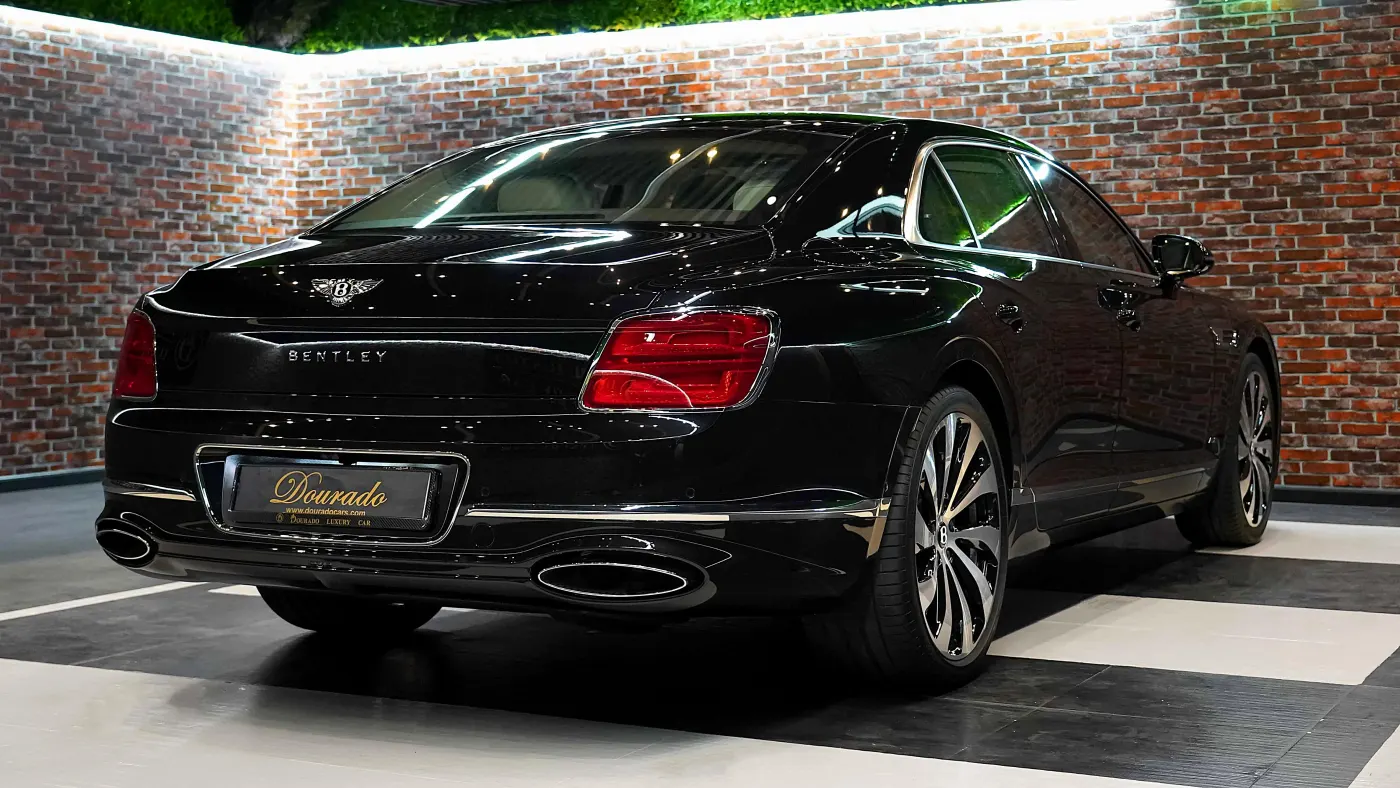 Bentley Flying Spur photo 10