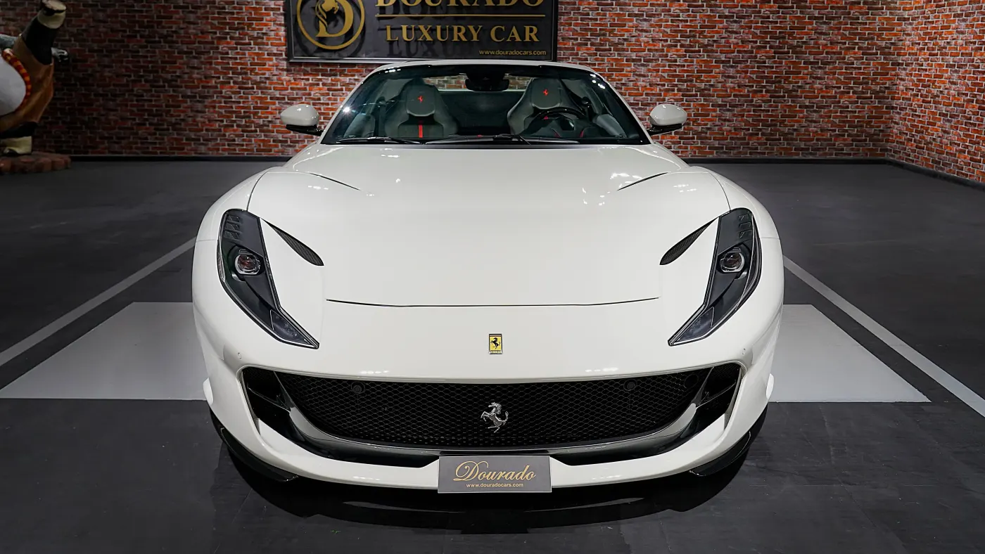 Ferrari 812 GTS - 2022 White photo 2
