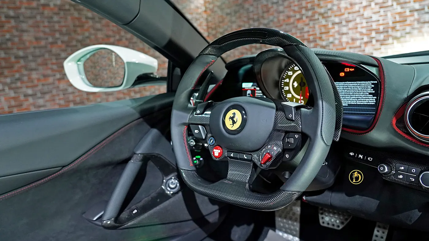 Ferrari 812 GTS - 2022 White photo 12