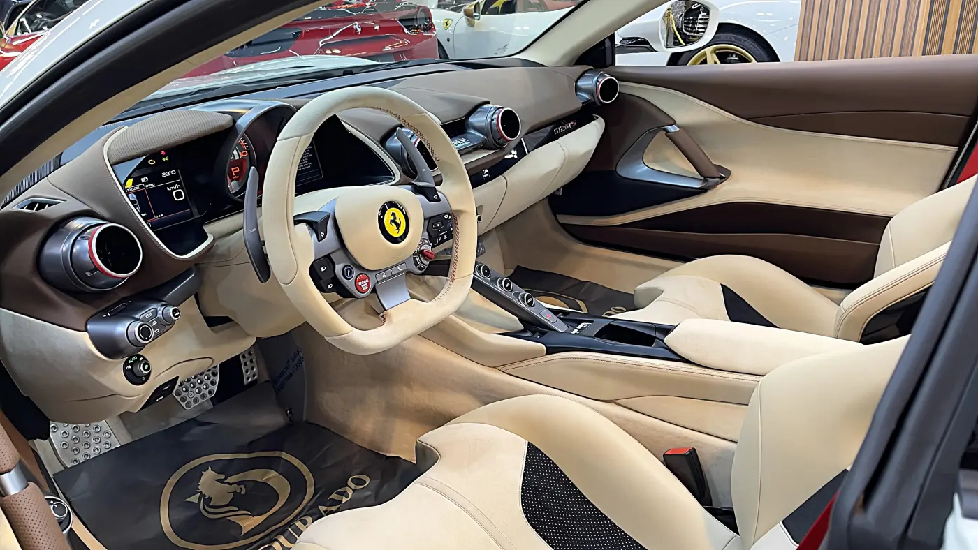 Ferrari 812 GTS - White (Bianco Italya) photo 8