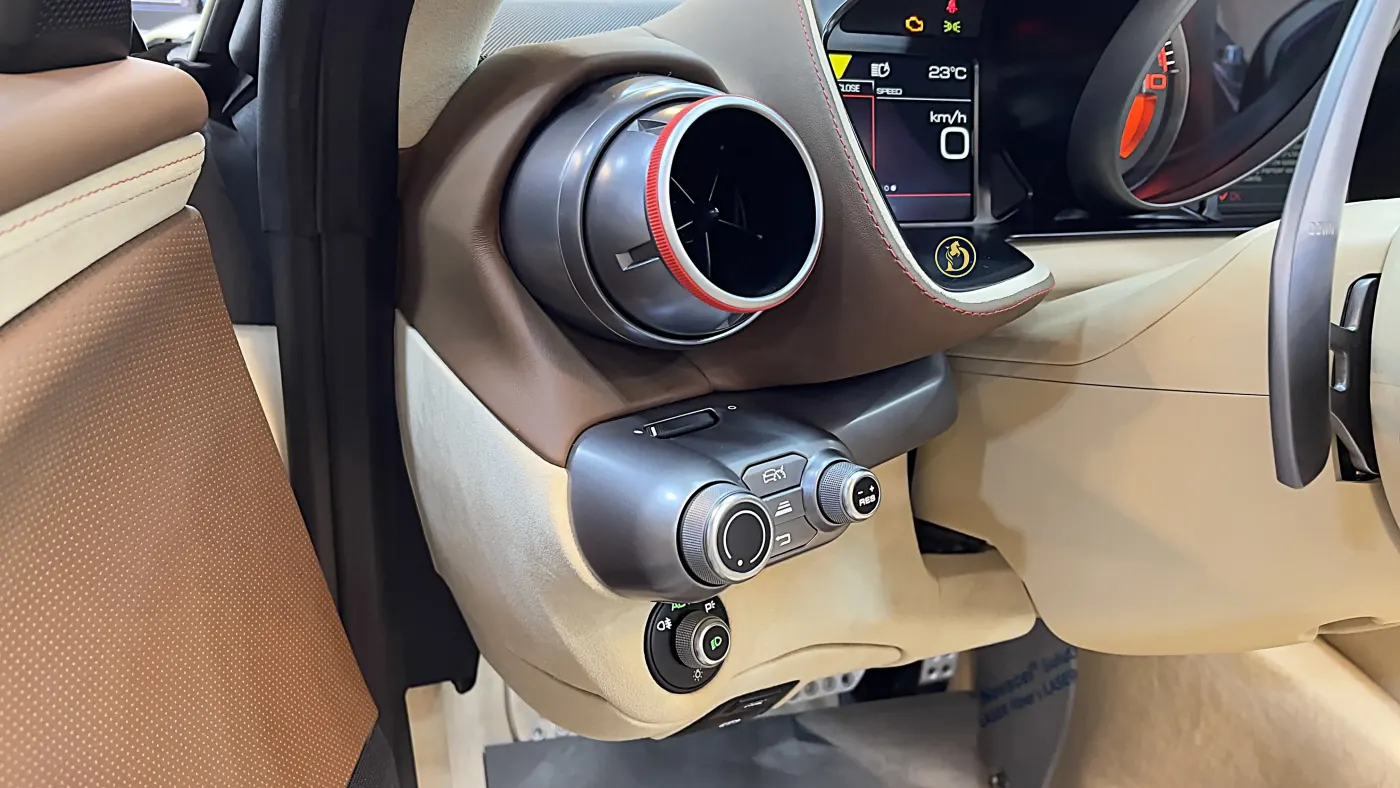 Ferrari 812 GTS - White (Bianco Italya) photo 14