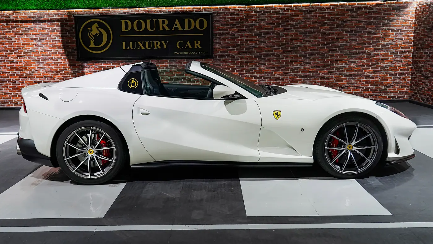 Ferrari 812 GTS - 2022 White photo 5