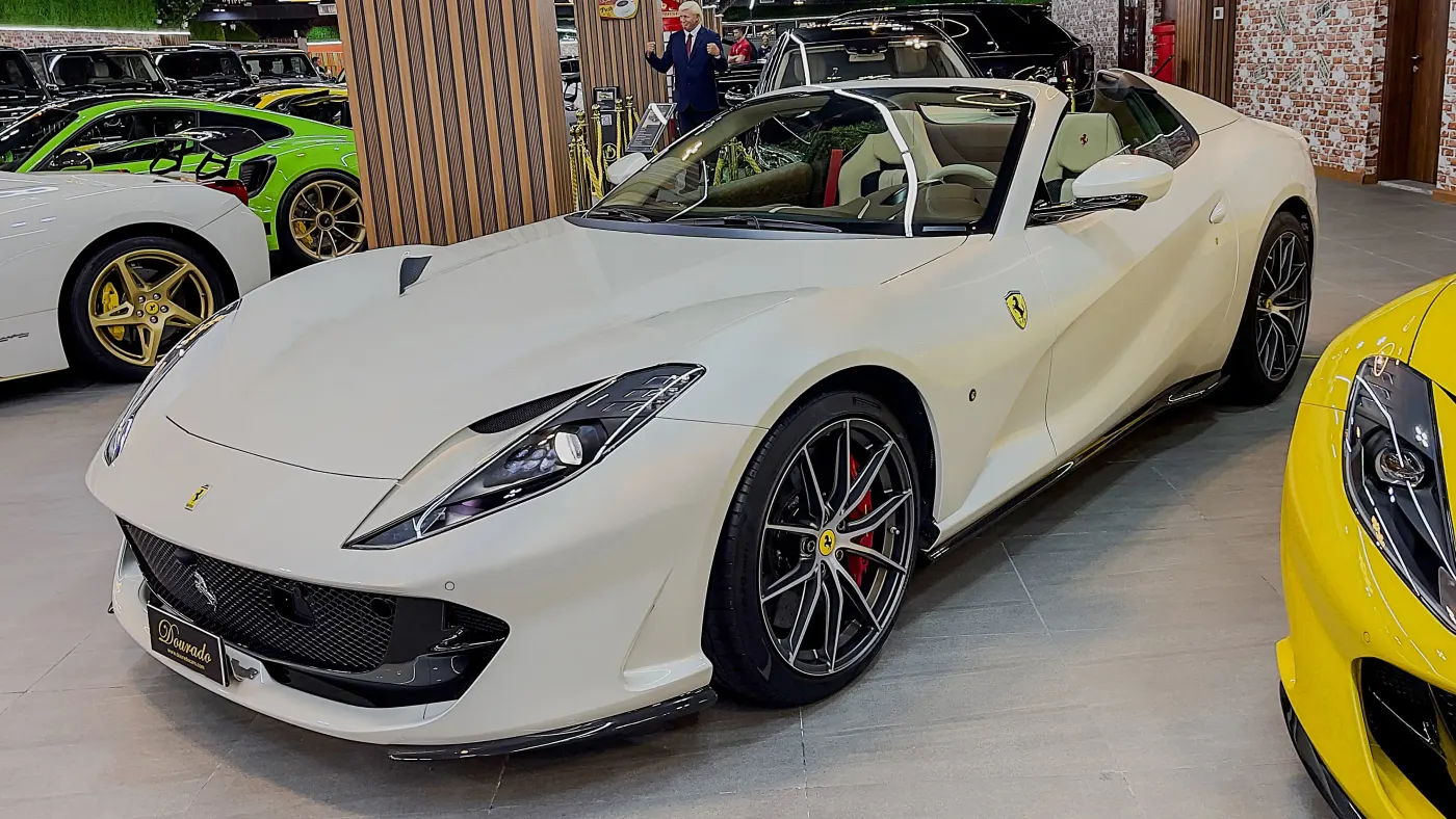 Ferrari 812 GTS - White (Bianco Italya) photo 3
