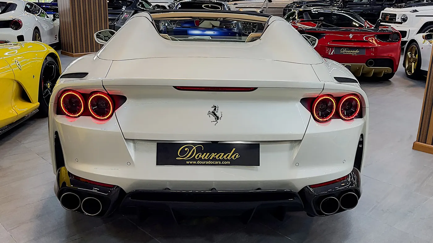 Ferrari 812 GTS - White (Bianco Italya) photo 4