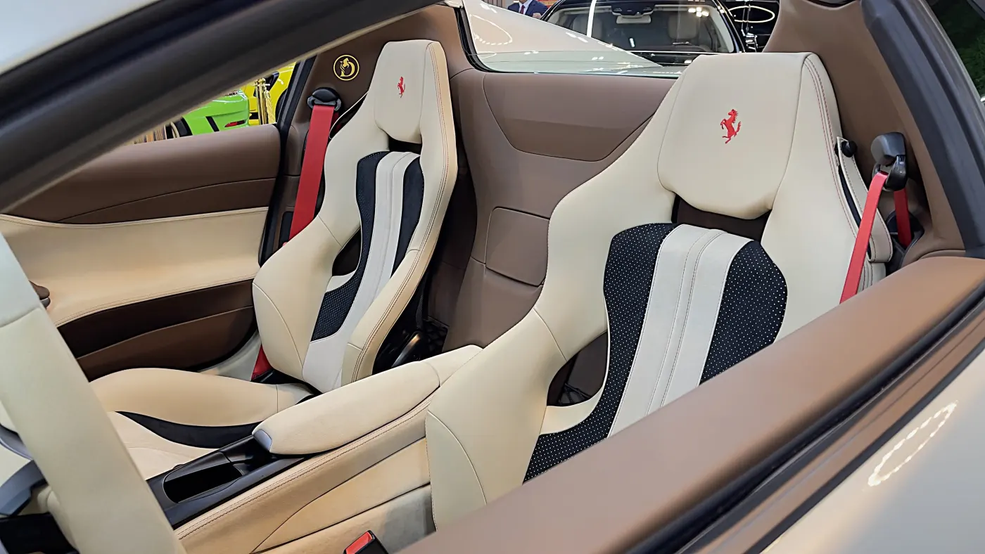 Ferrari 812 GTS - White (Bianco Italya) photo 12