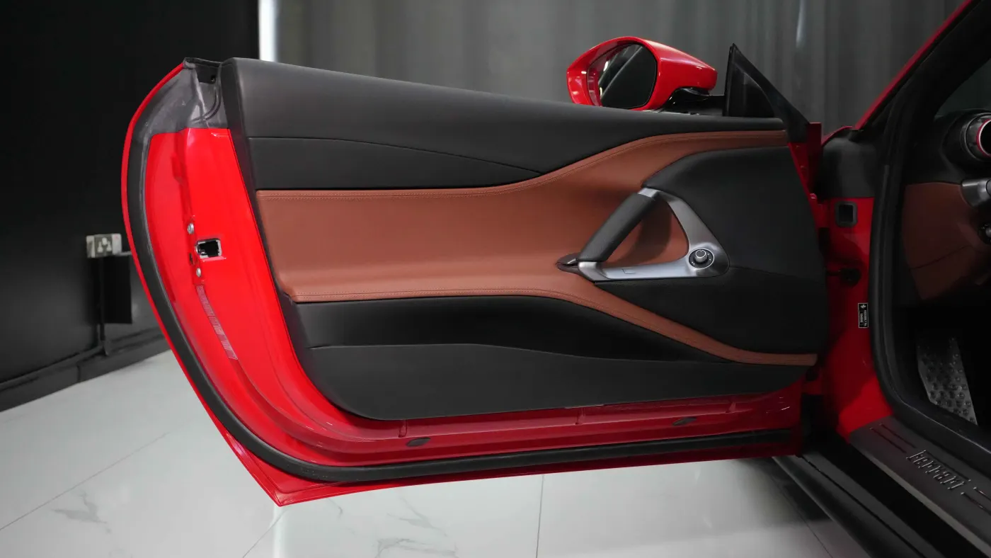Ferrari 812 GTS - 2022 Red photo 17