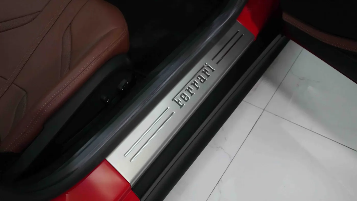 Ferrari 812 GTS - 2022 Red photo 18