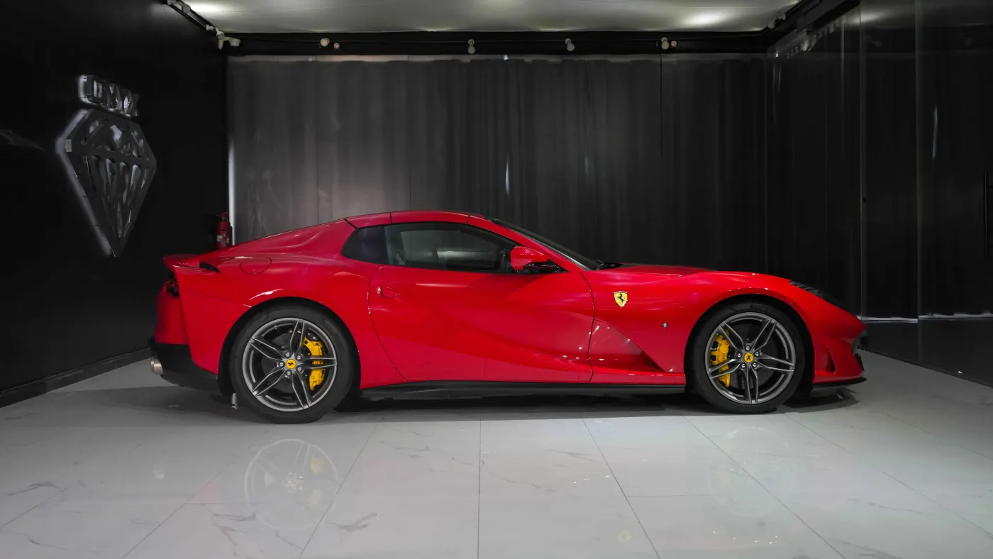 Ferrari 812 GTS - 2022 Red photo 8