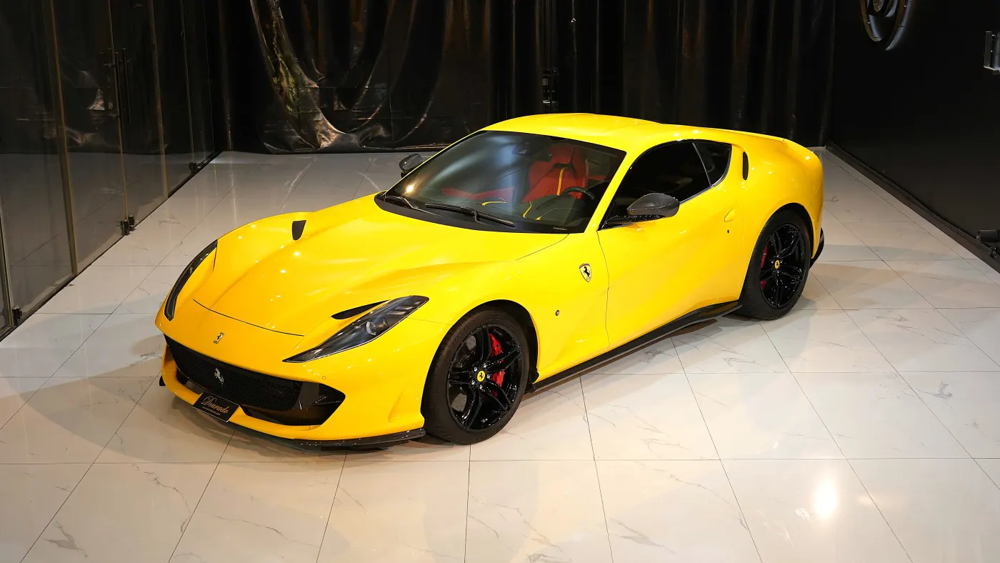 Ferrari 812 Superfast photo 10