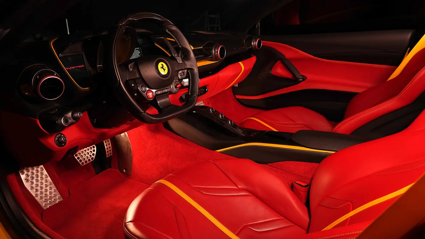 Ferrari 812 Superfast photo 11