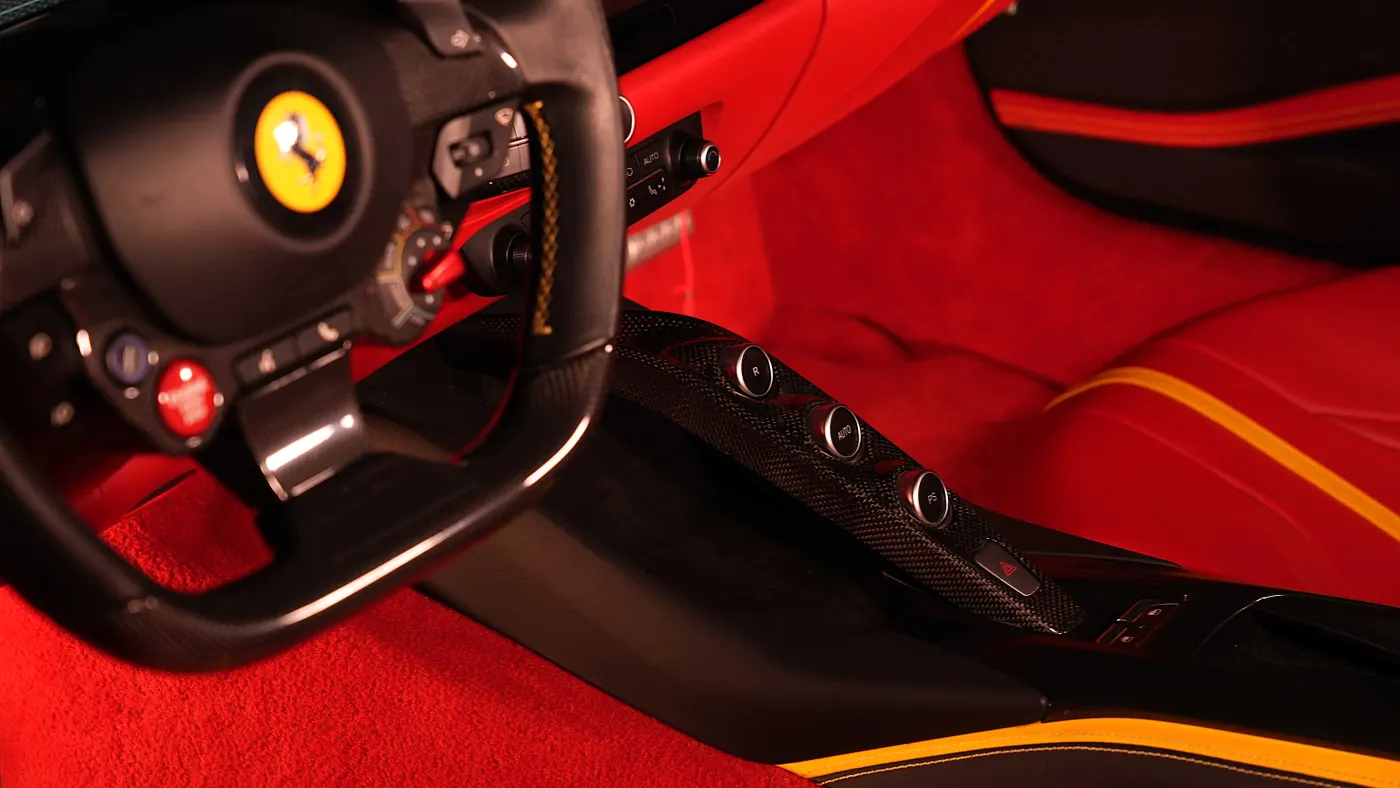 Ferrari 812 Superfast photo 14
