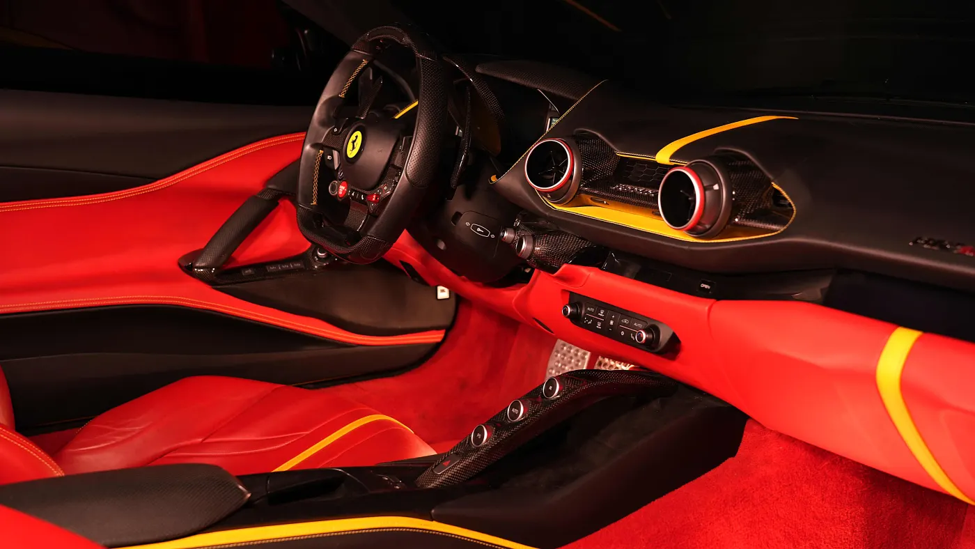 Ferrari 812 Superfast photo 15