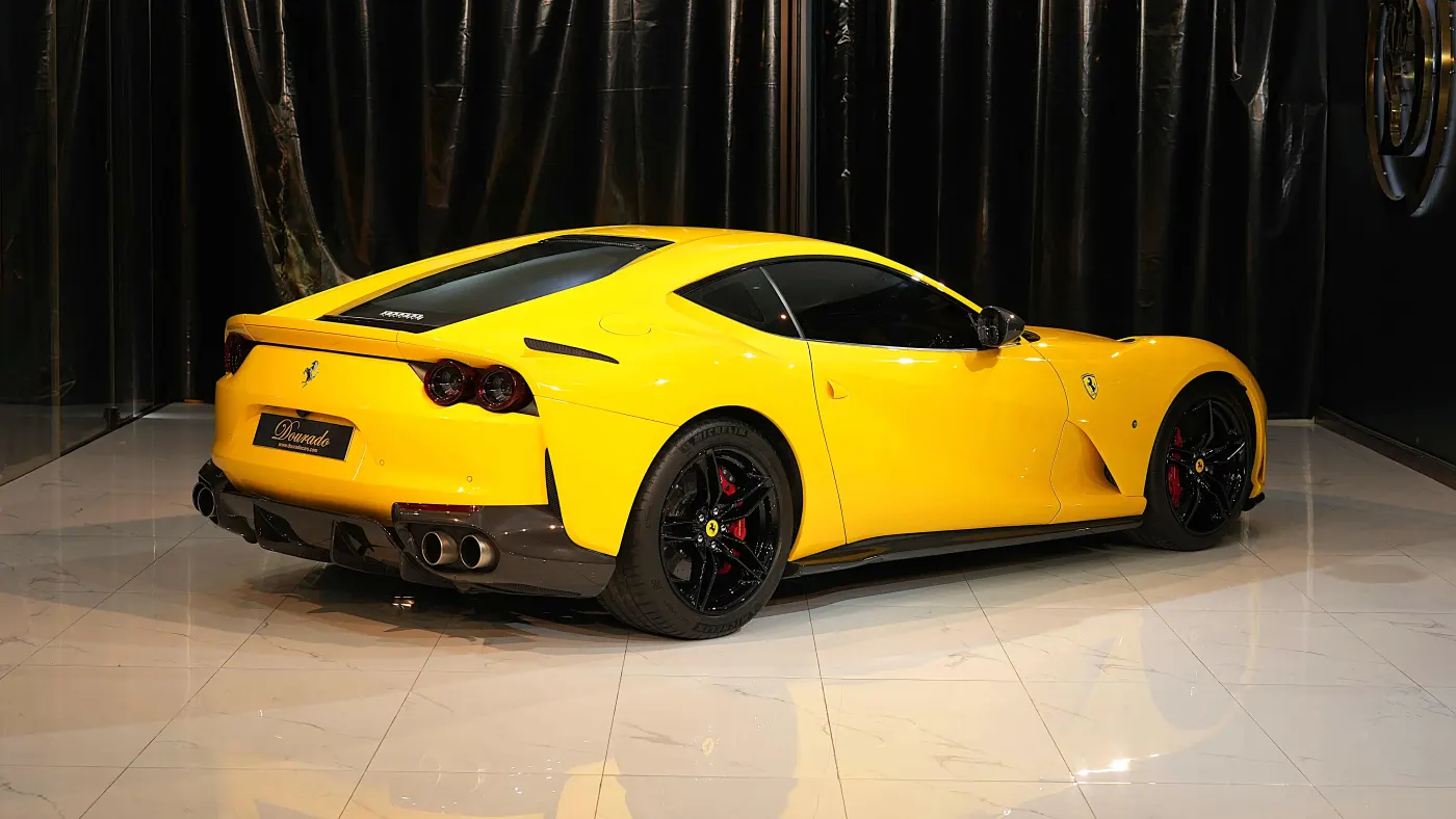 Ferrari 812 Superfast photo 7