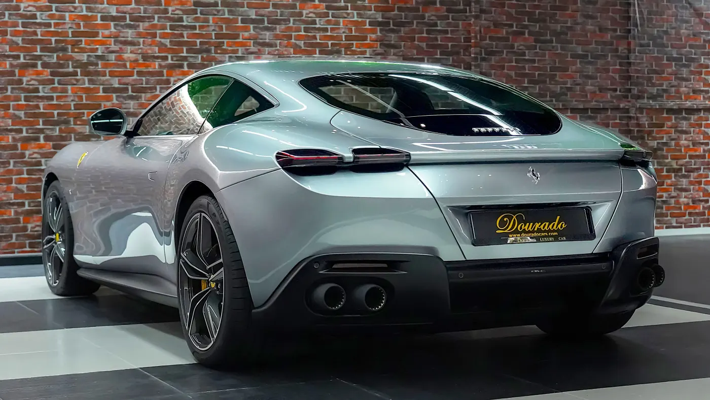 Purchase the Ferrari Roma - 2023 Grigio Titanio