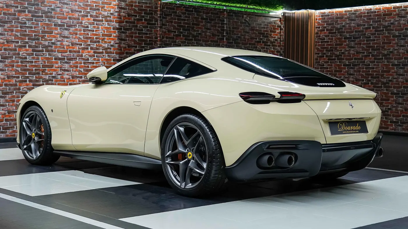 Buy the Ferrari Roma - 2022 Avorio Beige