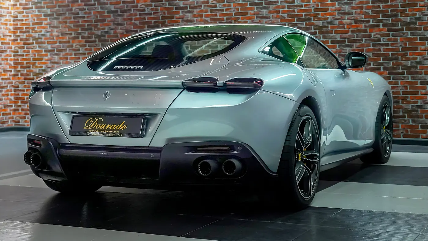 Purchase the Ferrari Roma - 2023 Grigio Titanio