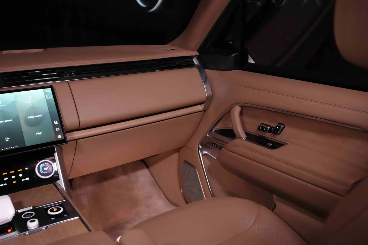 Land Rover Range Rover Aspen SVX Shadow Edition Onyx Concept | Long Wheelbase photo 11
