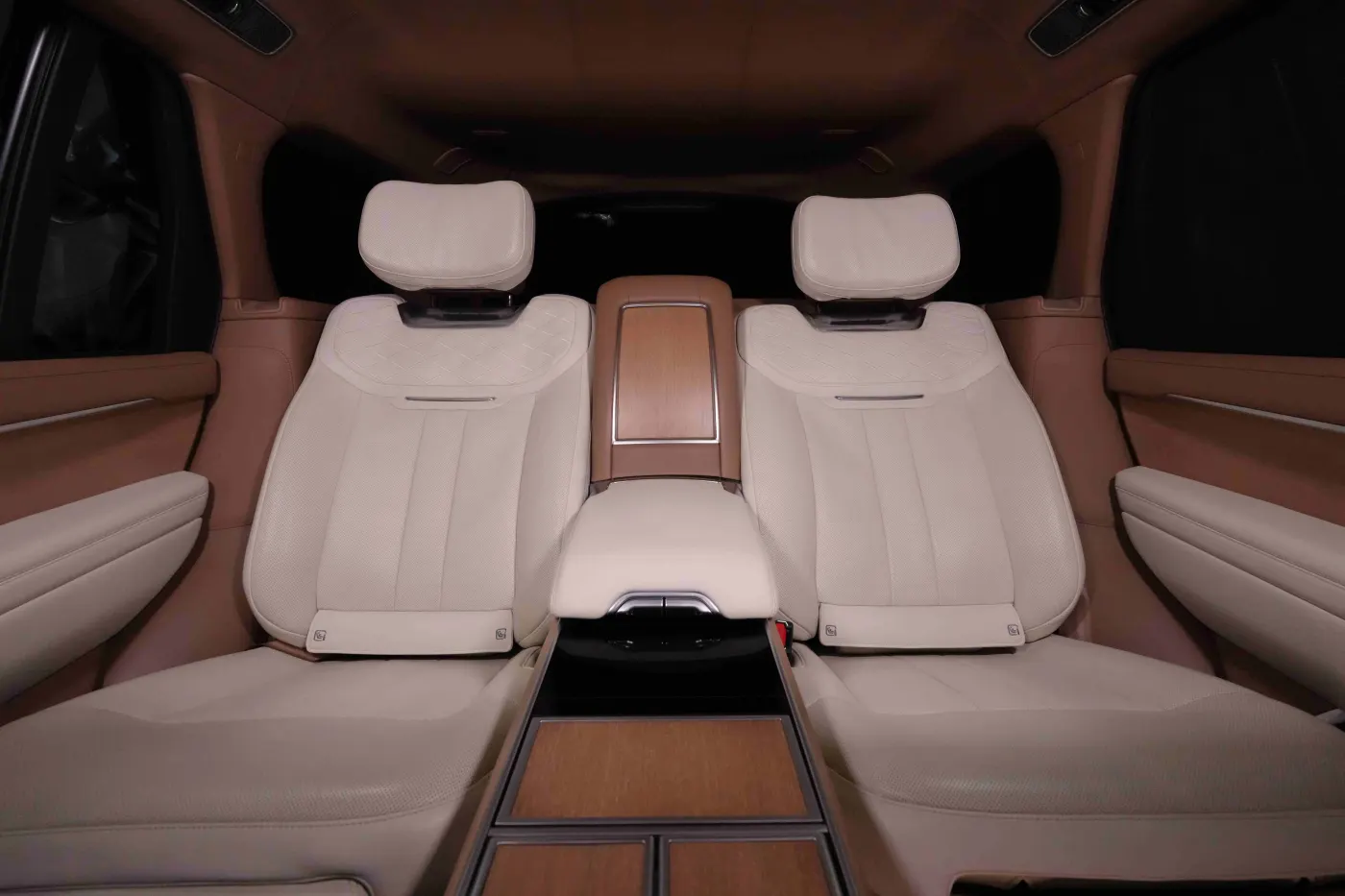 Land Rover Range Rover Aspen SVX Shadow Edition Onyx Concept | Long Wheelbase photo 14
