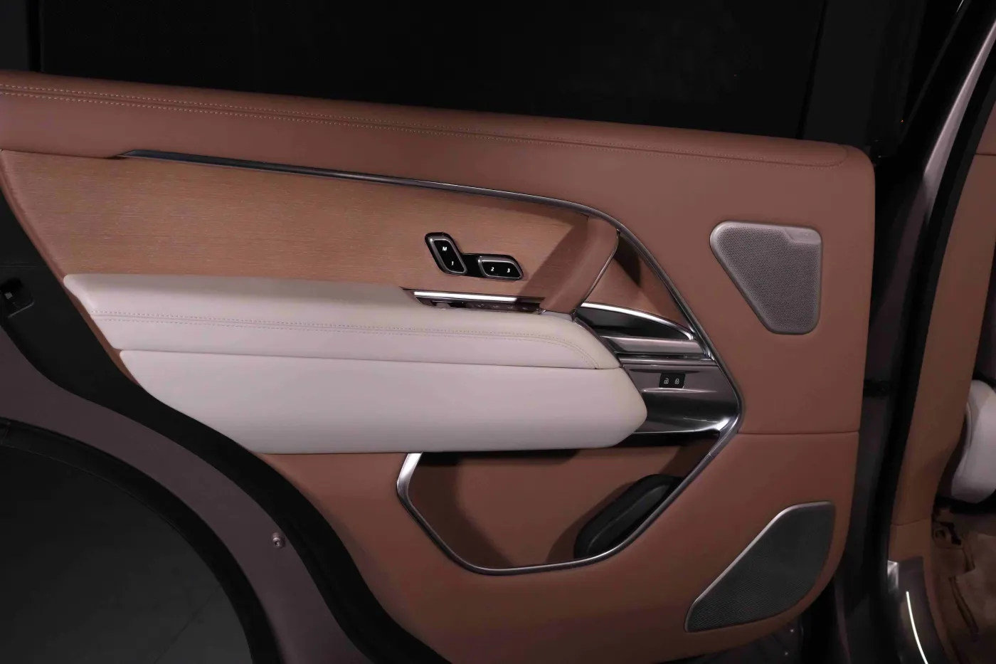 Land Rover Range Rover Aspen SVX Shadow Edition Onyx Concept | Long Wheelbase photo 17