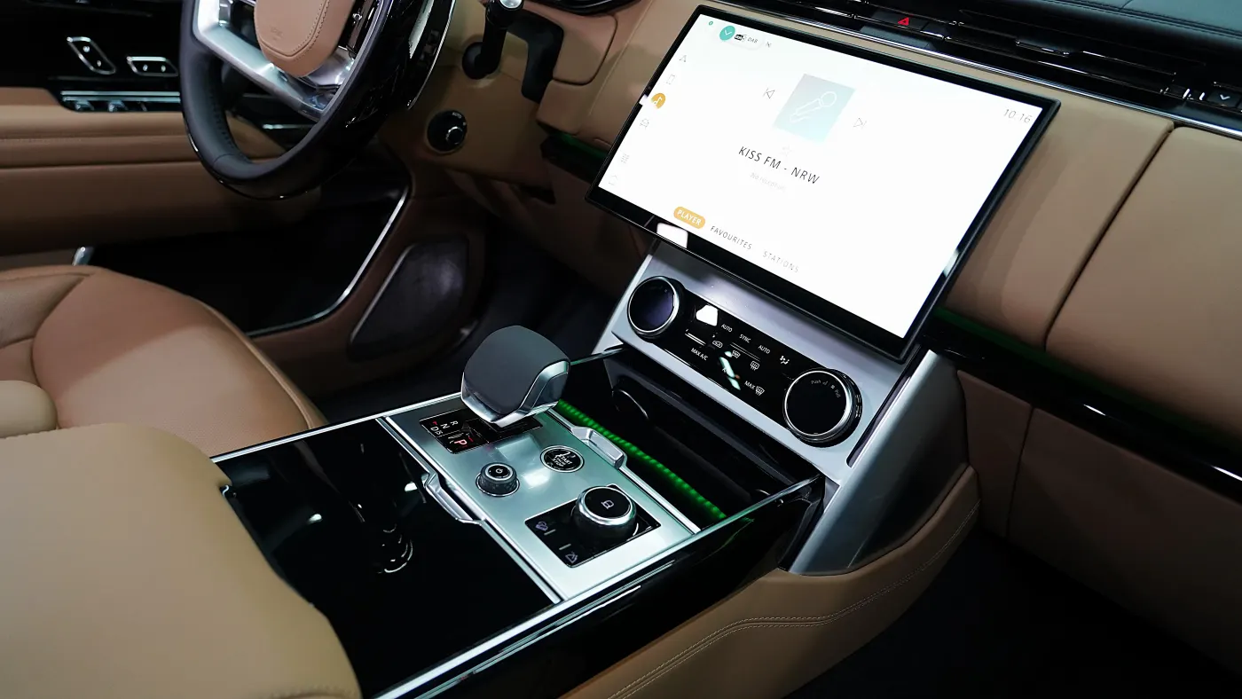 Land Rover Range Rover Autobiography P530 | SWB photo 15