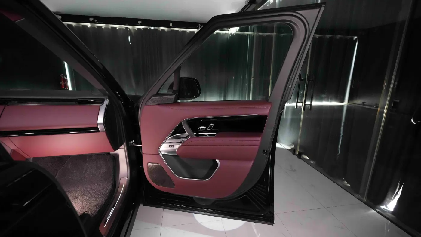 buy the Land Rover Range Rover Autobiography P530 | Short Wheelbase