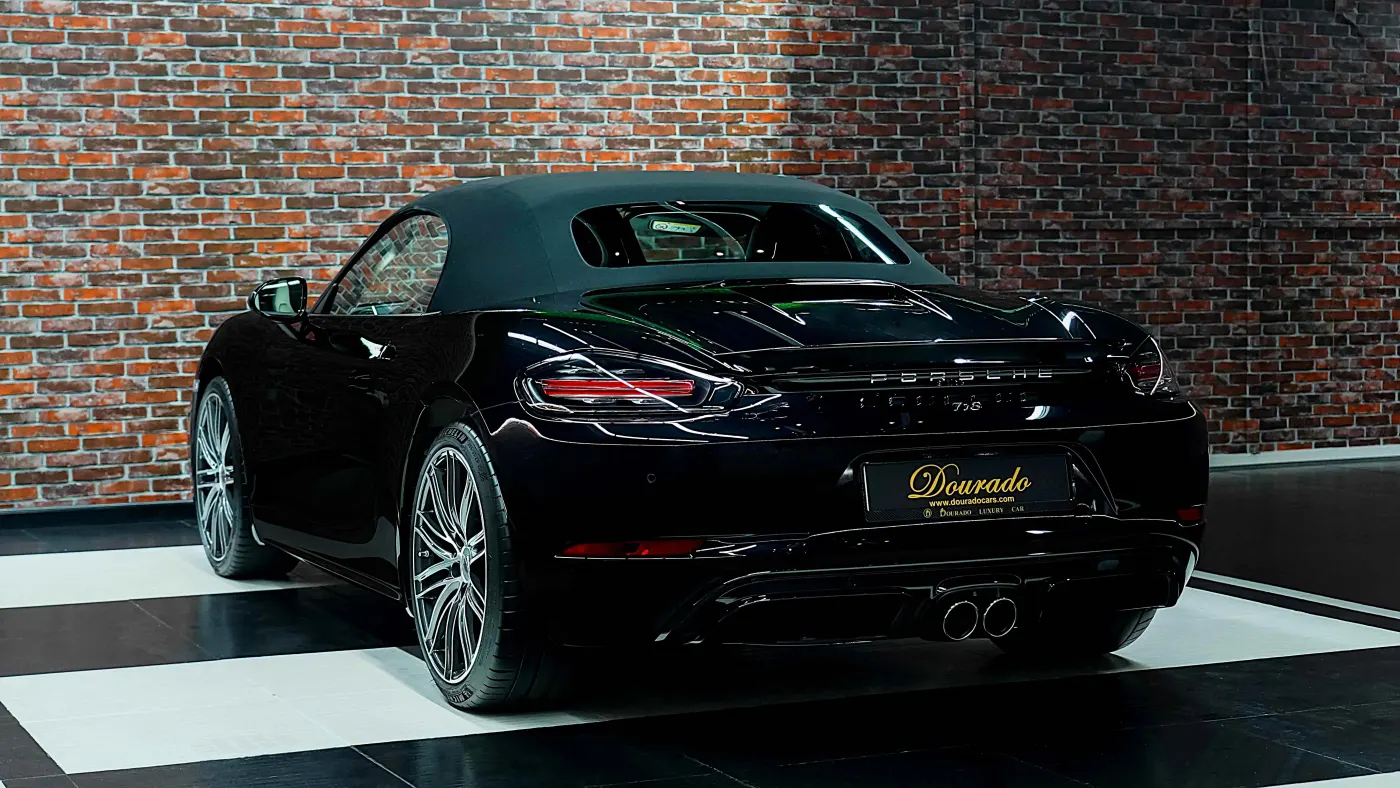 Buy the Porsche 718 Boxster