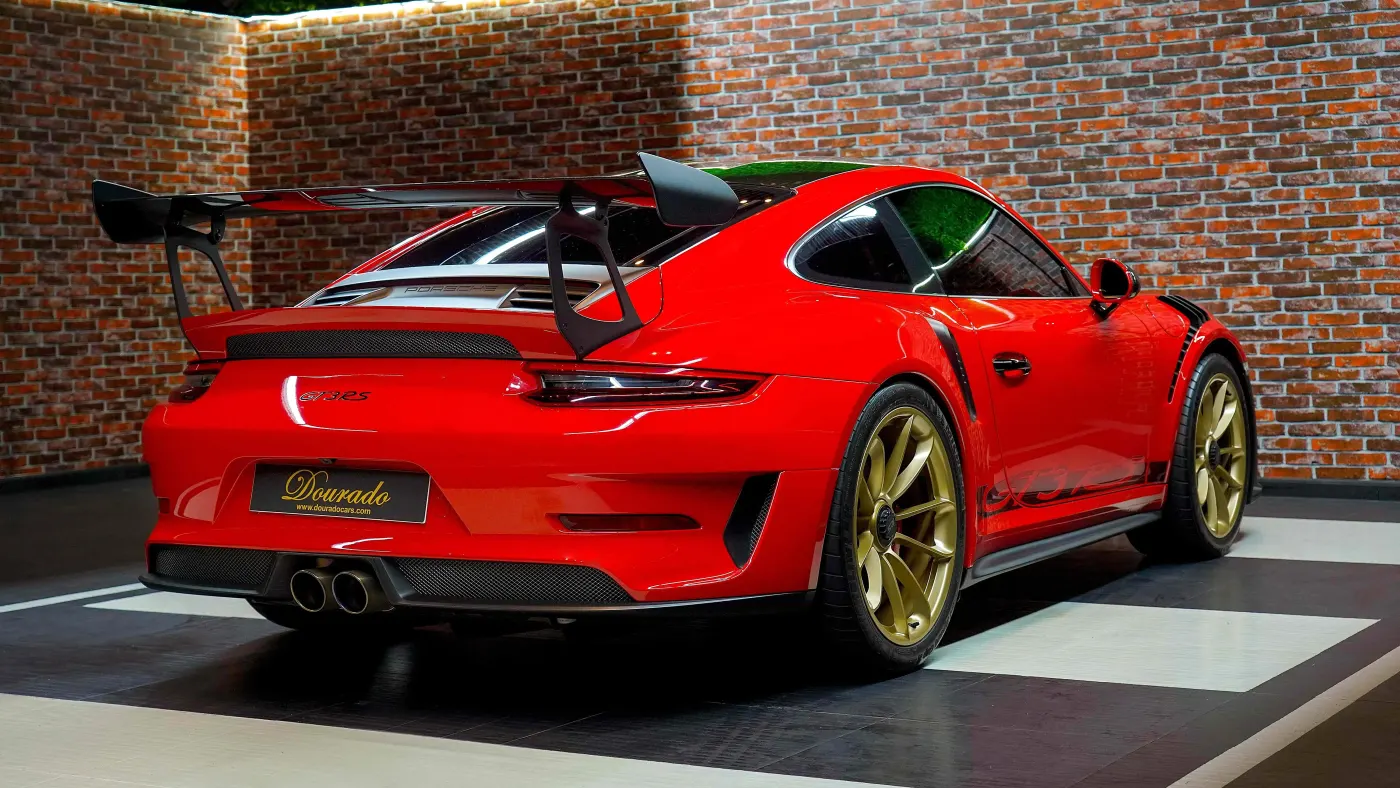 Buy the Porsche 911 GT3 RS | Weissach RS Package