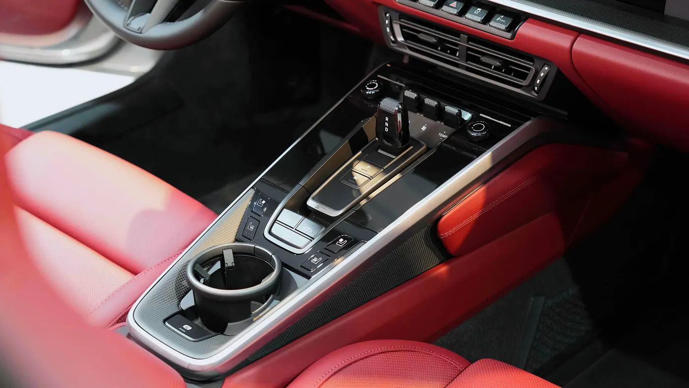 Porsche 911 Turbo S Cabriolet photo 16