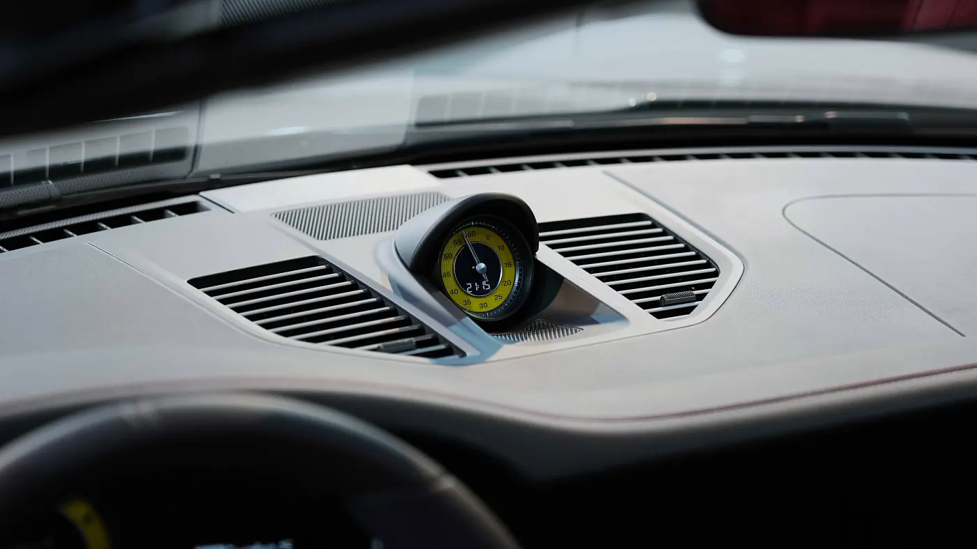 Porsche 911 Turbo S Cabriolet photo 17