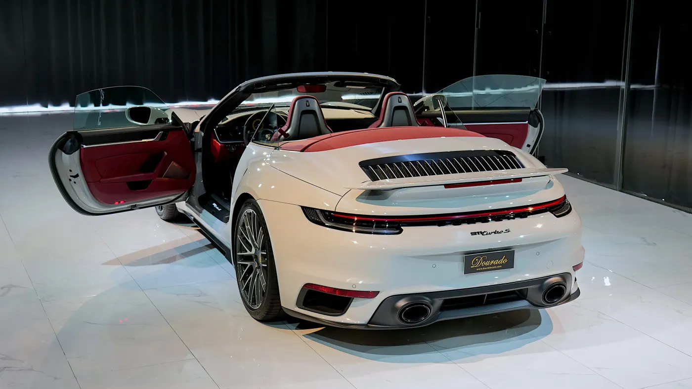 Porsche 911 Turbo S Cabriolet photo 8