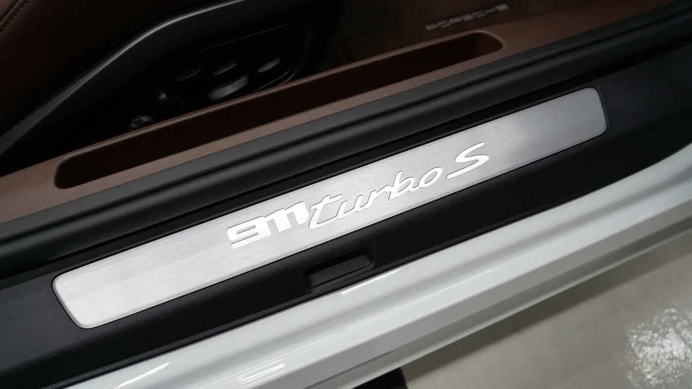 Purchase the Porsche 911 Turbo S Cabriolet