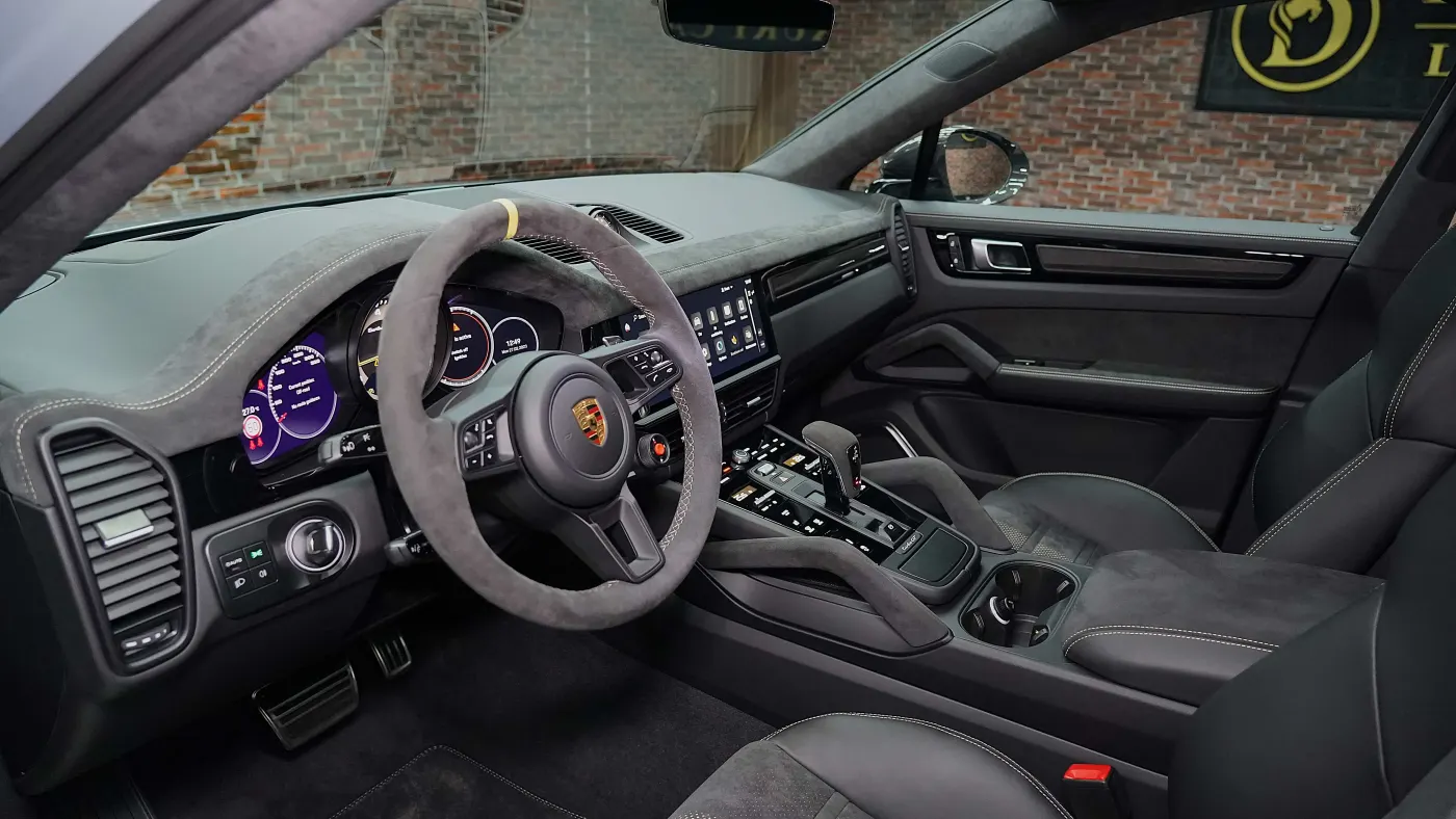 Porsche Cayenne Turbo GT Coupe photo 13