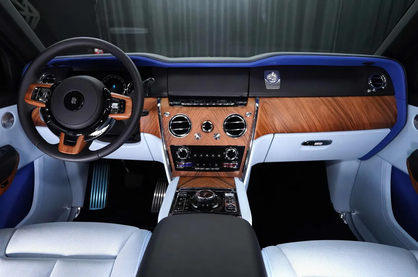 Rolls-Royce Cullinan by Onyx Concept | Deep Salamanca Blue photo 12