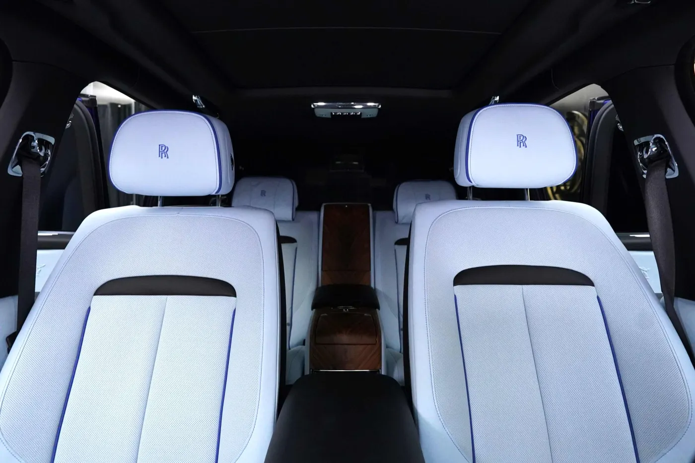 Rolls-Royce Cullinan by Onyx Concept | Deep Salamanca Blue photo 17