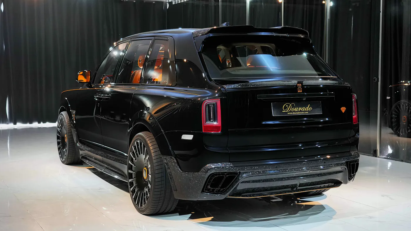 Rolls Royce Cullinan by Onyx Concept | Diamond Black for Sale in Dubai