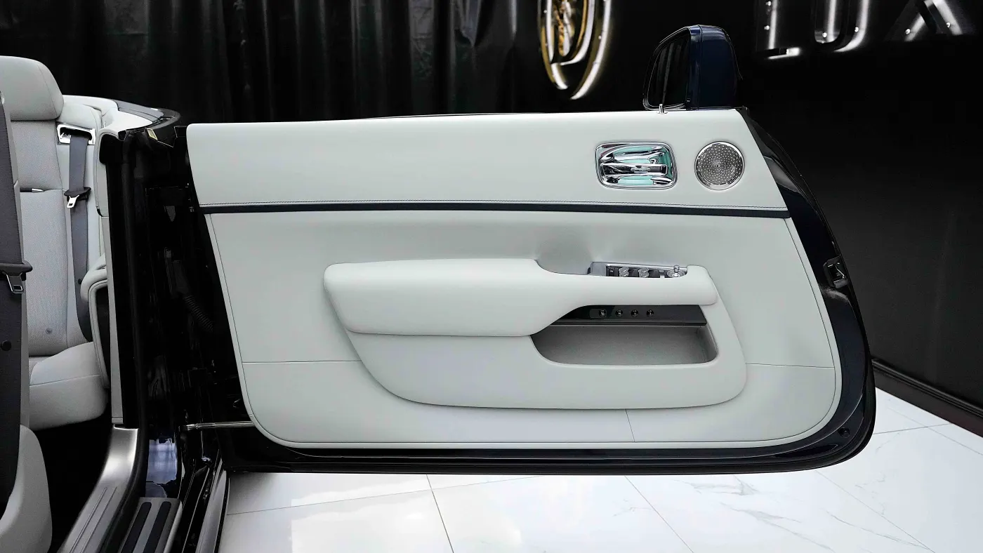 Rolls-Royce-Dawn-by-Onyx-Concept for Sale in Dubai