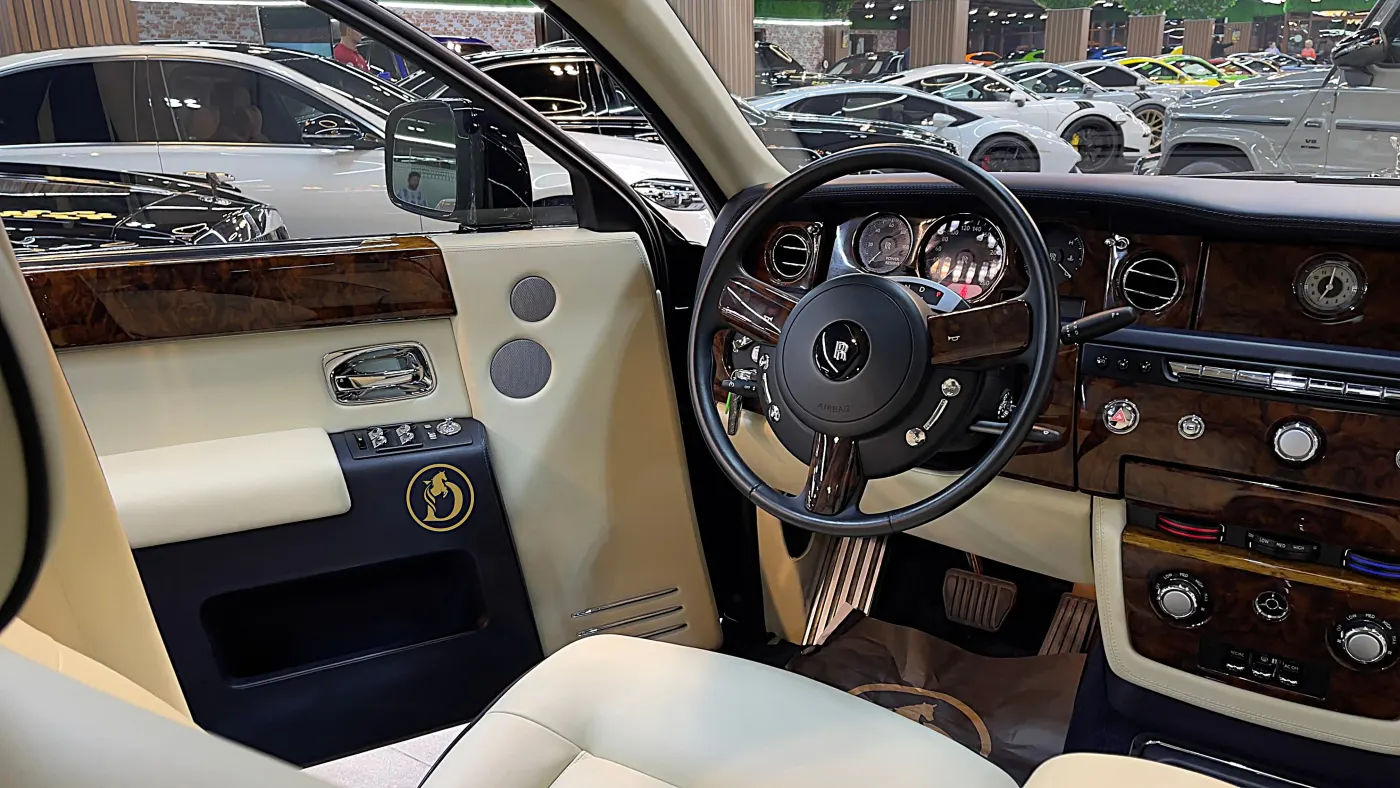 Rolls-Royce-Phantom-Extended ready for Purchase in Dubai