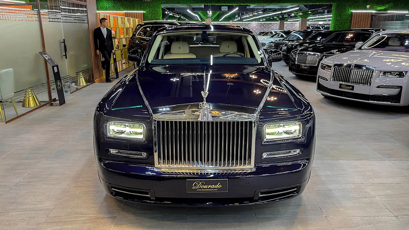 Rolls-Royce-Phantom-Extended for Sale in Dubai