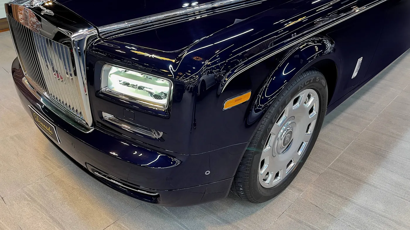 Rolls Royce Phantom Extended | Luxury Sedan Assembly Goodwood photo 4