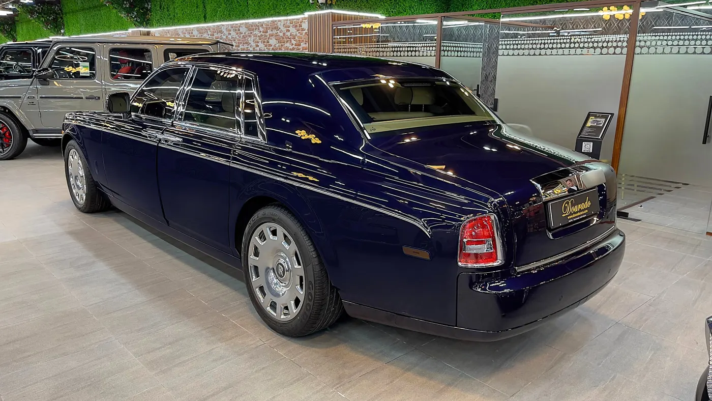 Rolls-Royce-Phantom-Extended Available now in Dubai