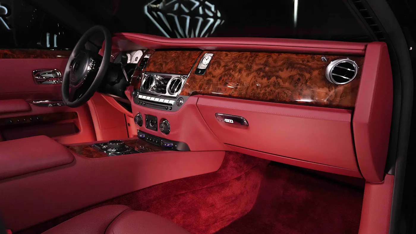 Rolls Royce Ghost | Luxury Sedan Assembly Goodwood photo 13