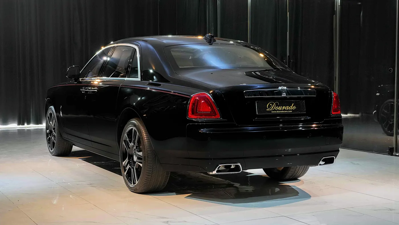 Rolls Royce Ghost | Luxury Sedan Assembly Goodwood photo 4