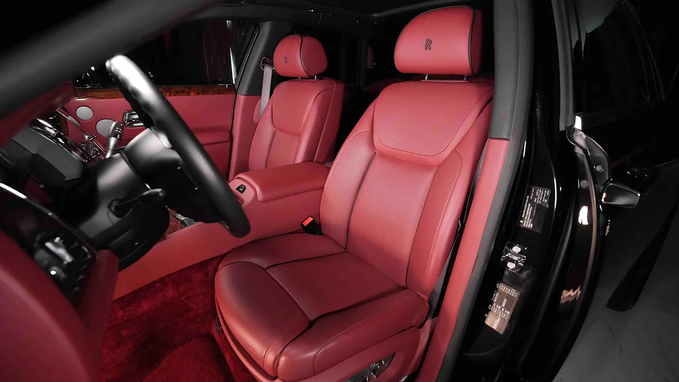 Rolls Royce Ghost | Luxury Sedan Assembly Goodwood photo 10