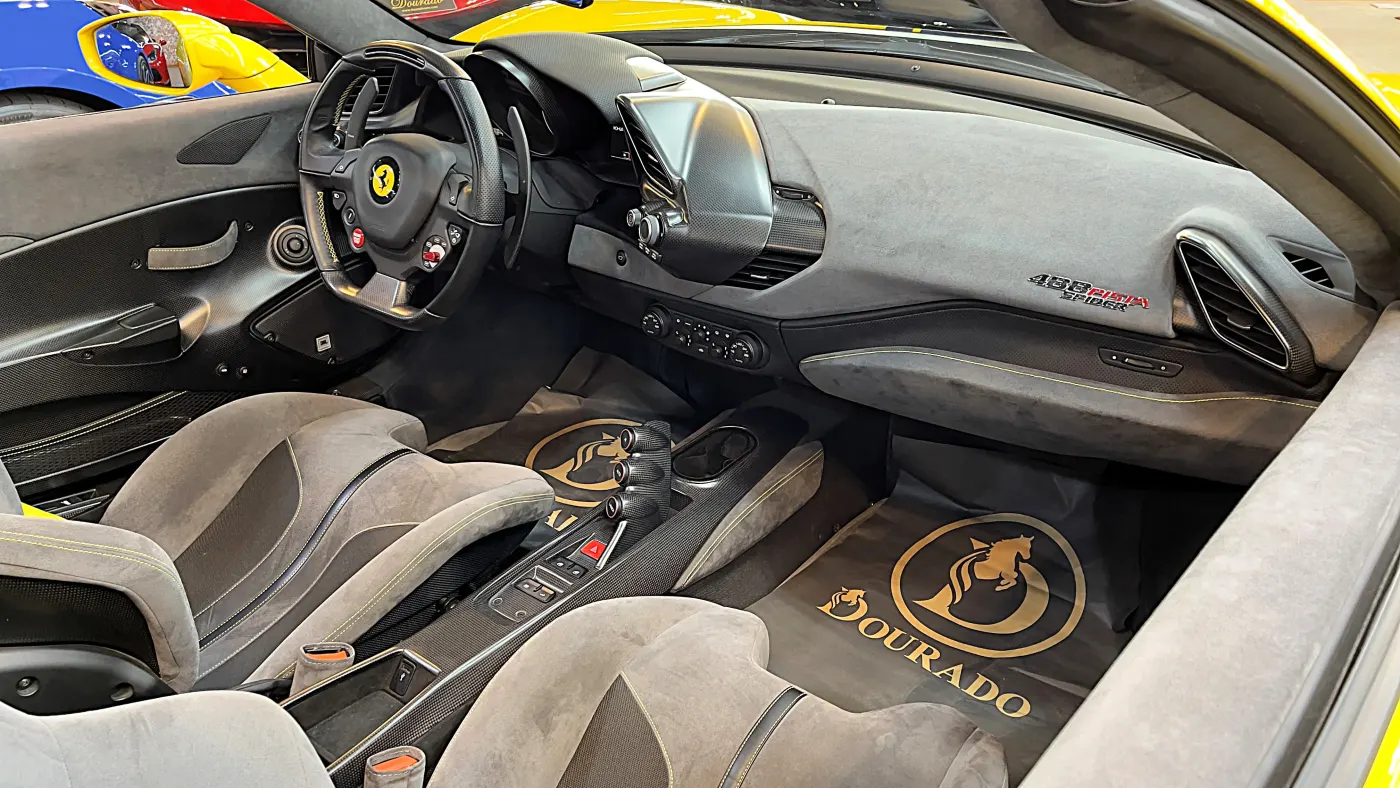 Ferrari 488 Pista Spider photo 13